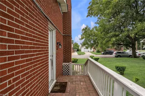 Exterior - 508 Middleboro Ter, Hampton, VA 23661 photo 11 of 11