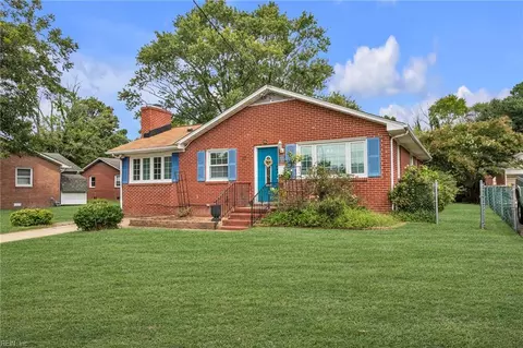 Exterior - 508 Middleboro Ter, Hampton, VA 23661 photo 5 of 11