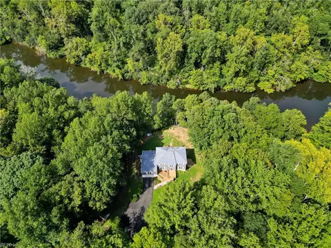 View/Area - 7492 Devon Lane, Manassas, VA 20112 photo 1 of 6