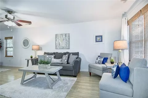 Living - 2532 Lanier St, Chesapeake, VA 23324 photo 2 of 3