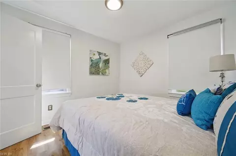Bedroom - 607 Lee St, Hampton, VA 23669 photo 1 of 7