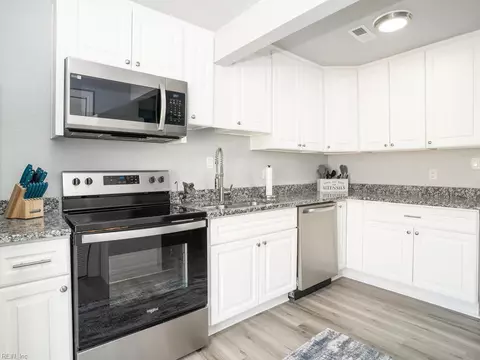 Kitchen - 39 W Sunset Rd, Hampton, VA 23669 photo 1 of 3