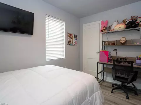 Bedroom - 39 W Sunset Rd, Hampton, VA 23669 photo 8 of 8