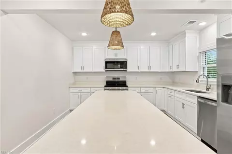 Kitchen - 112 Buckroe Ave, Hampton, VA 23664 photo 4 of 6