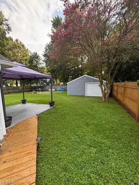 Exterior - 132 Fort Worth St, Hampton, VA 23669 photo 6 of 8