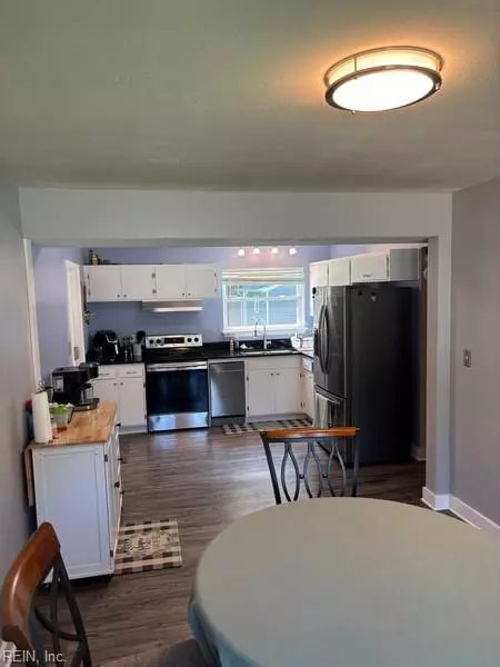 Kitchen - 132 Fort Worth St, Hampton, VA 23669 photo 1 of 2