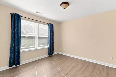 Bedroom - 319 Maplewood St, Hampton, VA 23669 photo 3 of 7