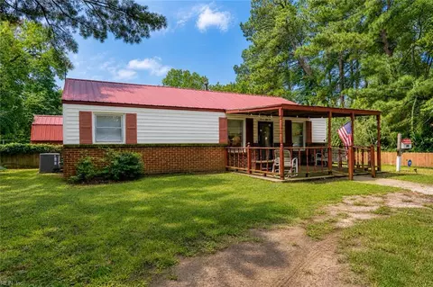 752 Old Oyster Point Rd, Newport News, VA 23602
