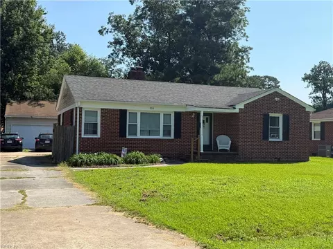 318 Tareyton Ln, Portsmouth, VA 23701