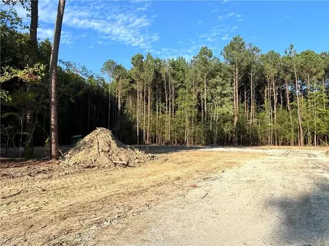 6608 Blackwater Rd, Virginia Beach, VA 23457