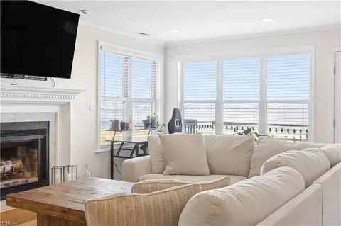1224 W Ocean View Ave #C, Norfolk, VA 23503