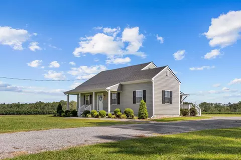 Exterior - 31353 Millfield Rd, Wakefield, VA 23888 photo 9 of 10