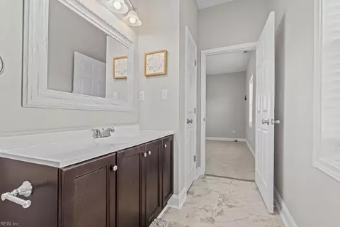 Entry Way - 31353 Millfield Rd, Wakefield, VA 23888 photo 5 of 6