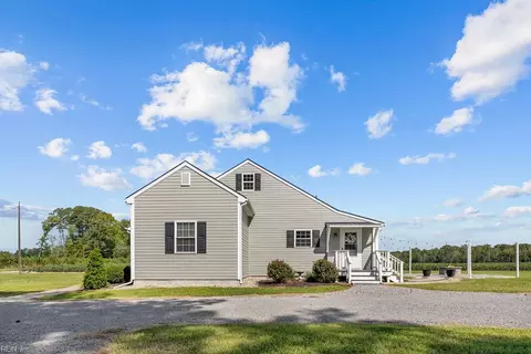 Exterior - 31353 Millfield Rd, Wakefield, VA 23888 photo 4 of 10
