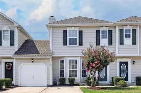 1833 Staple Inn Dr, Virginia Beach, VA 23456