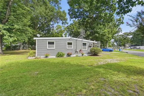 2501 Harling Dr, Chesapeake, VA 23325