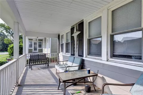 Exterior - 135 Pochin Pl, Hampton, VA 23661 photo 5 of 10