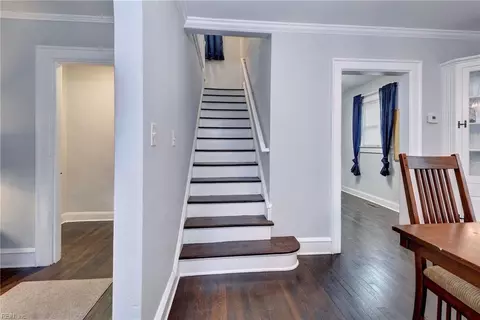 Entry Way - 135 Pochin Pl, Hampton, VA 23661 photo 1 of 2