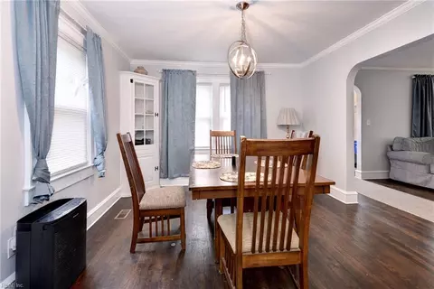 Dining - 135 Pochin Pl, Hampton, VA 23661 photo 2 of 2