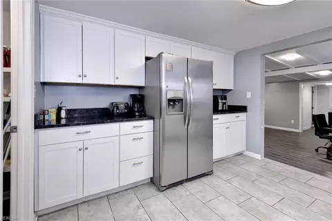 Kitchen - 135 Pochin Pl, Hampton, VA 23661 photo 2 of 3
