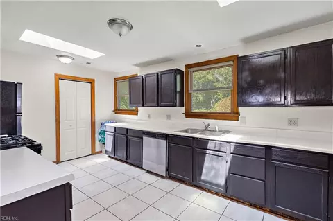 Kitchen - 414 Lee St, Hampton, VA 23669 photo 3 of 3