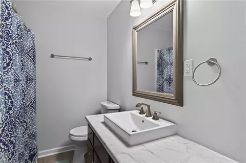 Bath - 305 N Starfish Ct, Hampton, VA 23669 photo 3 of 3