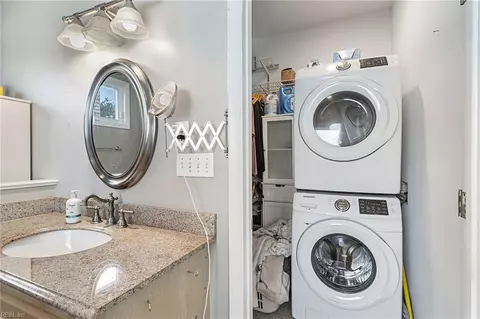 Other - 423 W Gilbert St, Hampton, VA 23669 photo 7 of 8