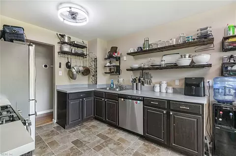 Kitchen - 423 W Gilbert St, Hampton, VA 23669 photo 1 of 3
