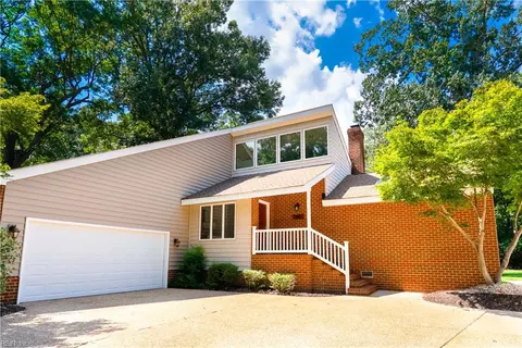 16 Wainwright Dr, Poquoson, VA 23662