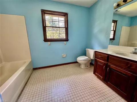 1254 Winfall Dr, Chesapeake, VA 23323 photo 9