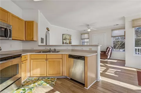706 River Rock Way #106, Newport News, VA 23608