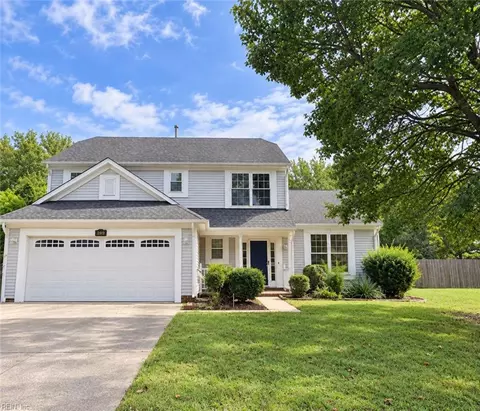 209 Springbrook Ln, Chesapeake, VA 23320