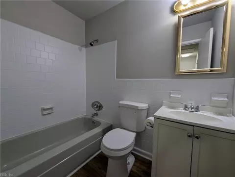 Bath - 1114 Micott Dr, Hampton, VA 23666 photo 1 of 3