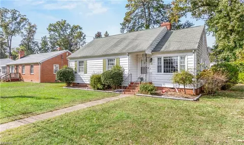 19 Sidney Pl, Newport News, VA 23601