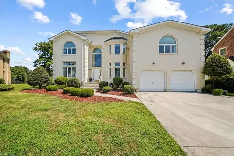 12 N Eleanor Ct N Ct, Portsmouth, VA 23701