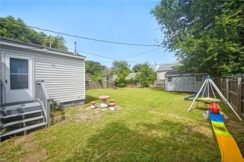 Exterior - 6366 Partridge St, Norfolk, VA 23513 photo 4 of 8