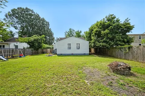 Exterior - 6366 Partridge St, Norfolk, VA 23513 photo 7 of 8