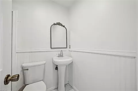 Bath - 6366 Partridge St, Norfolk, VA 23513 photo 2 of 2