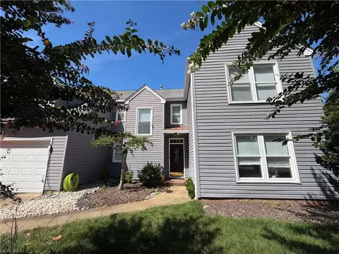 1489 Round Hill Dr, Virginia Beach, VA 23464