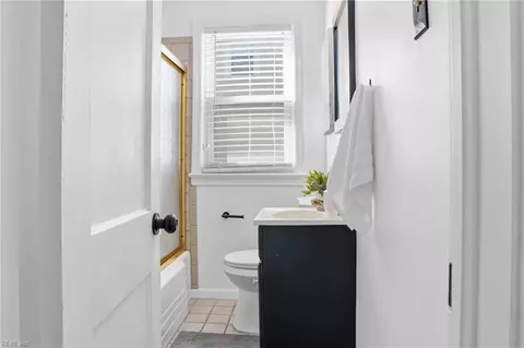 Bath - 8914 Devon St, Norfolk, VA 23503 photo 2 of 3