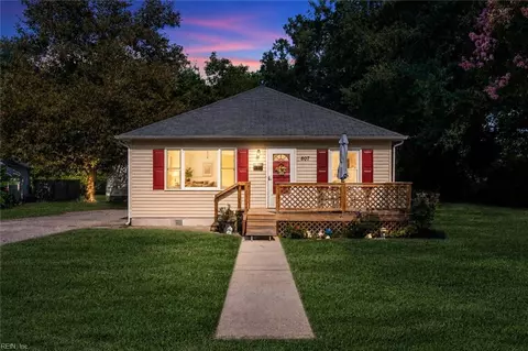 607 Warwickshire Ct, Newport News, VA 23607