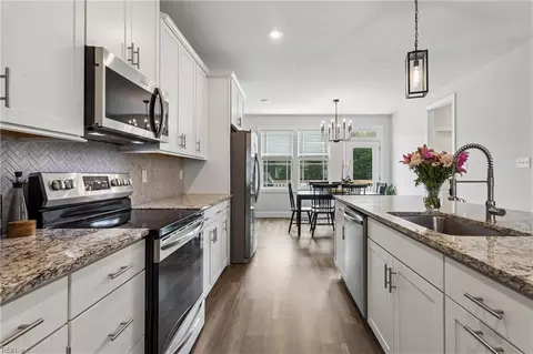 1510 Stanford Ln, Newport News, VA 23608