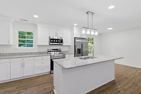 Kitchen - 5738 Hickory Fork Rd, Gloucester, VA 23061 photo 5 of 6