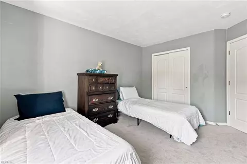 Bedroom - 2008 Augusta Ct, Suffolk, VA 23435 photo 5 of 8