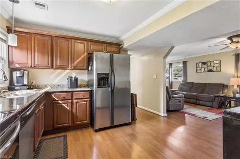 Kitchen - 3211 Custer Ct, Hampton, VA 23666 photo 3 of 4