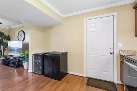 Entry Way - 3211 Custer Ct, Hampton, VA 23666 photo 3 of 3