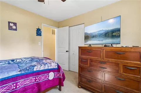 Bedroom - 3211 Custer Ct, Hampton, VA 23666 photo 3 of 7