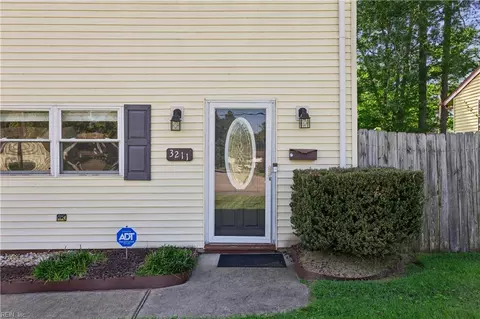 Exterior - 3211 Custer Ct, Hampton, VA 23666 photo 7 of 11