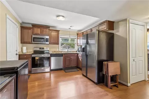 Kitchen - 3211 Custer Ct, Hampton, VA 23666 photo 1 of 4