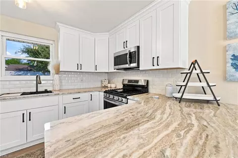 Kitchen - 9525 Willow Ter, Norfolk, VA 23503 photo 7 of 7